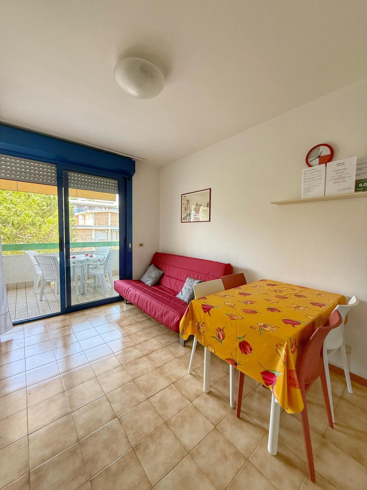 Apartment Grazioso N 61 A 100 Mt Dal Mare